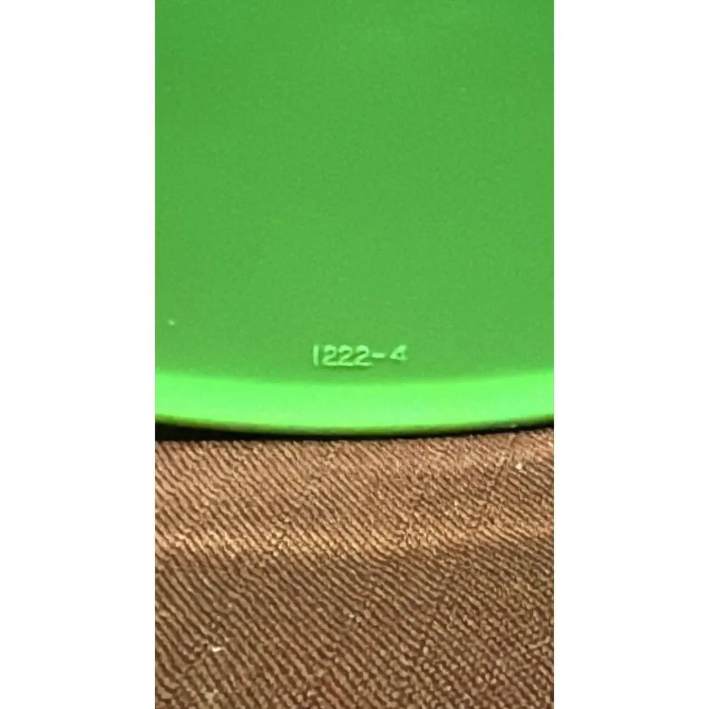 Vintage 70's Tupperware Servalier Apple Green 1222 Tall Storage Container